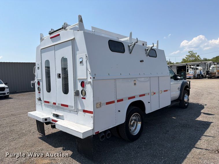 image for item FB5102 2011 Ford F550 Super Duty utility / service truck