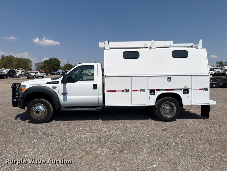 image for item FB5102 2011 Ford F550 Super Duty utility / service truck