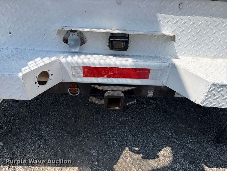 image for item FB5102 2011 Ford F550 Super Duty utility / service truck