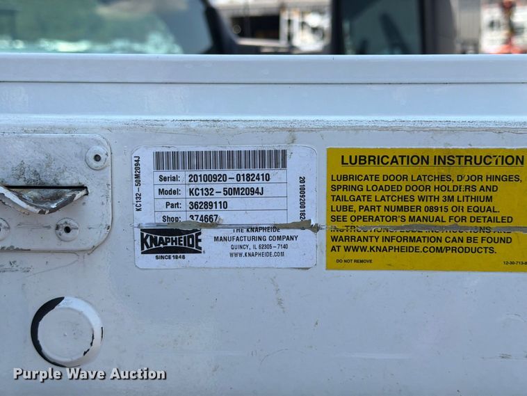 image for item FB5102 2011 Ford F550 Super Duty utility / service truck
