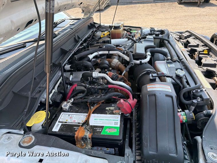 image for item FB5102 2011 Ford F550 Super Duty utility / service truck