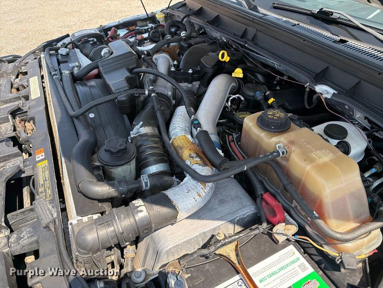 image for item FB5102 2011 Ford F550 Super Duty utility / service truck