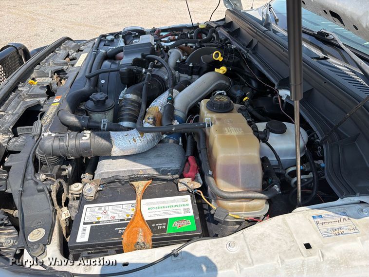 image for item FB5102 2011 Ford F550 Super Duty utility / service truck