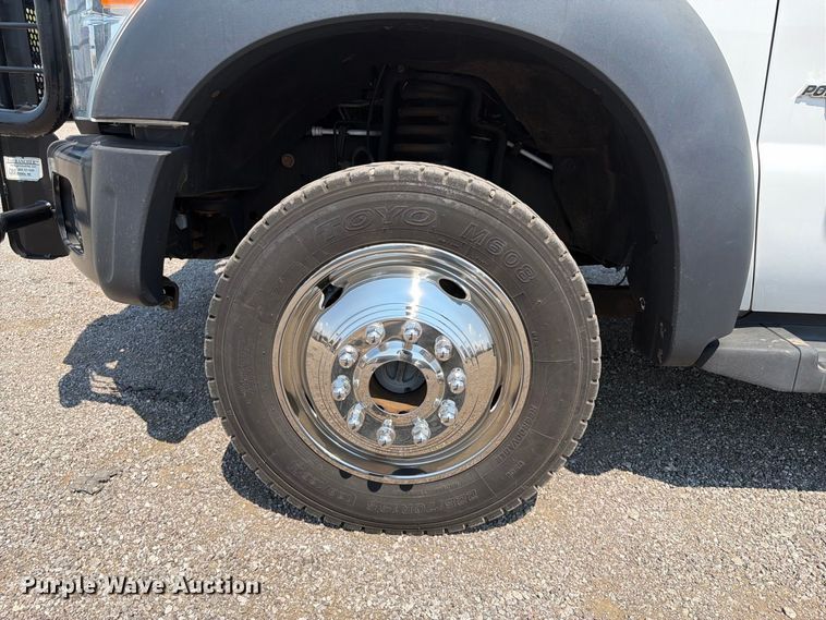 image for item FB5102 2011 Ford F550 Super Duty utility / service truck