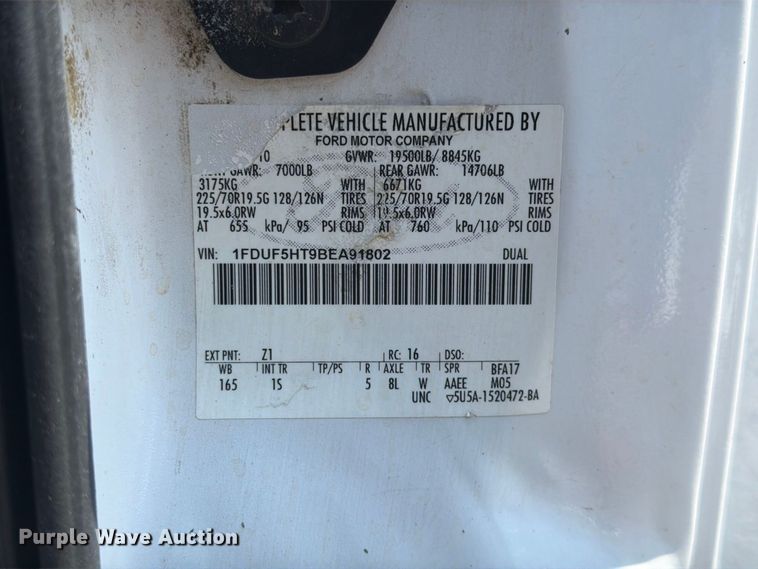 image for item FB5102 2011 Ford F550 Super Duty utility / service truck