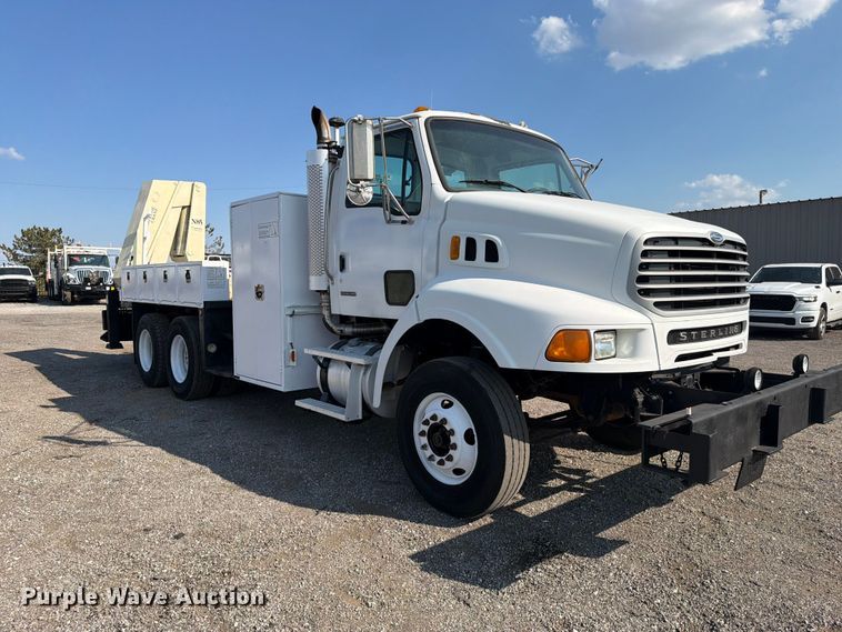image for item FB5108 2006 Sterling L8500 utility / service truck