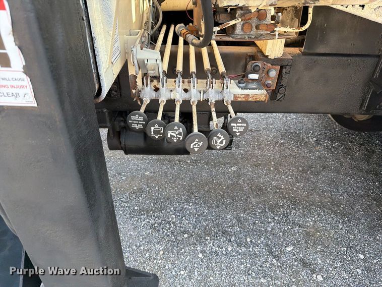 image for item FB5108 2006 Sterling L8500 utility / service truck