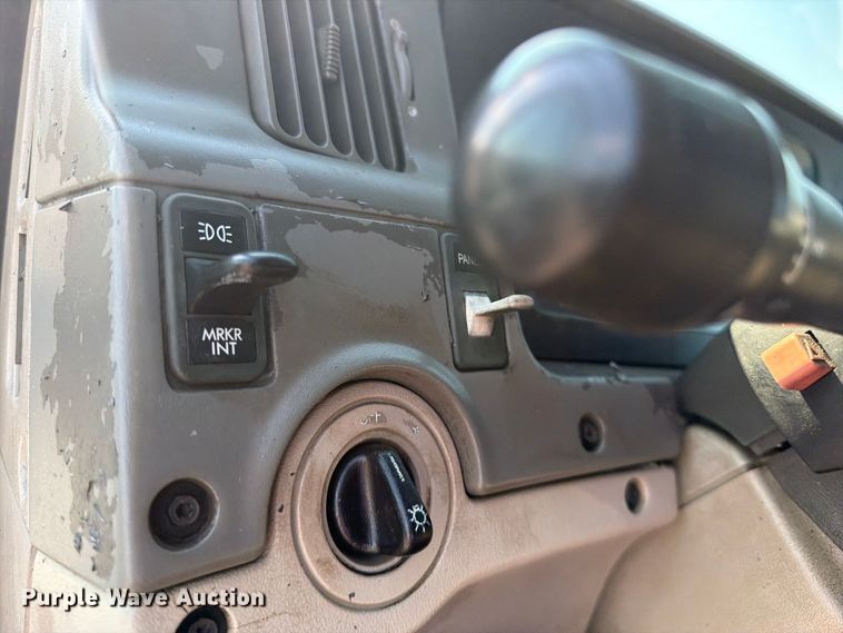 image for item FB5108 2006 Sterling L8500 utility / service truck