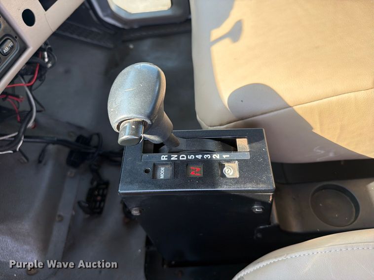 image for item FB5108 2006 Sterling L8500 utility / service truck