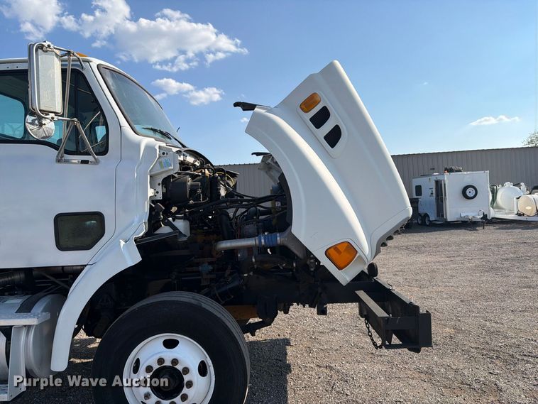 image for item FB5108 2006 Sterling L8500 utility / service truck