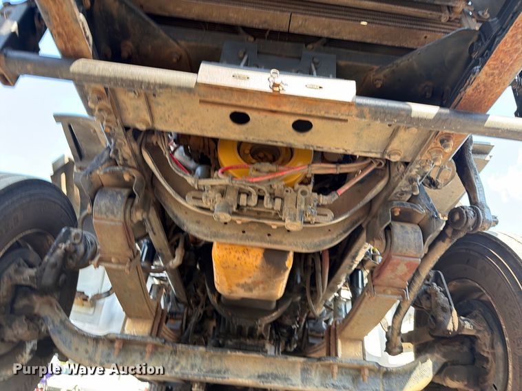 image for item FB5108 2006 Sterling L8500 utility / service truck