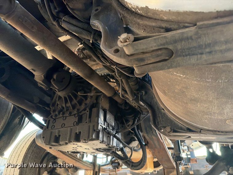 image for item FB5108 2006 Sterling L8500 utility / service truck