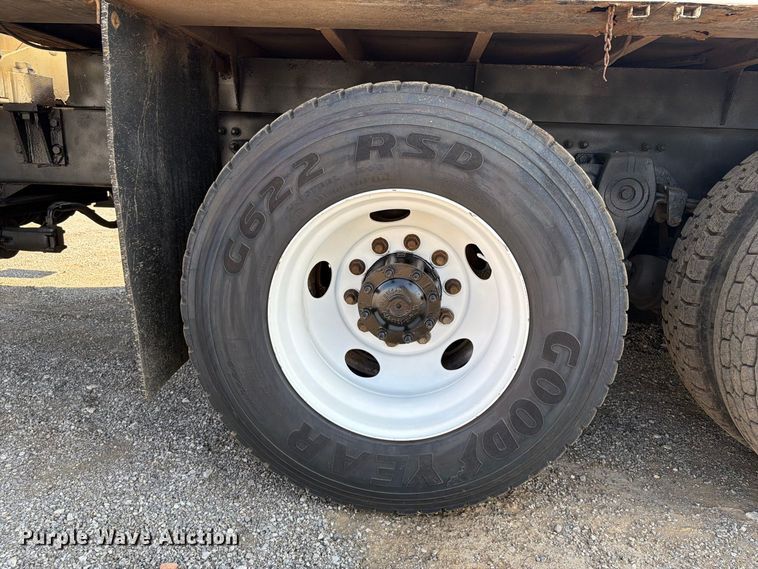 image for item FB5108 2006 Sterling L8500 utility / service truck