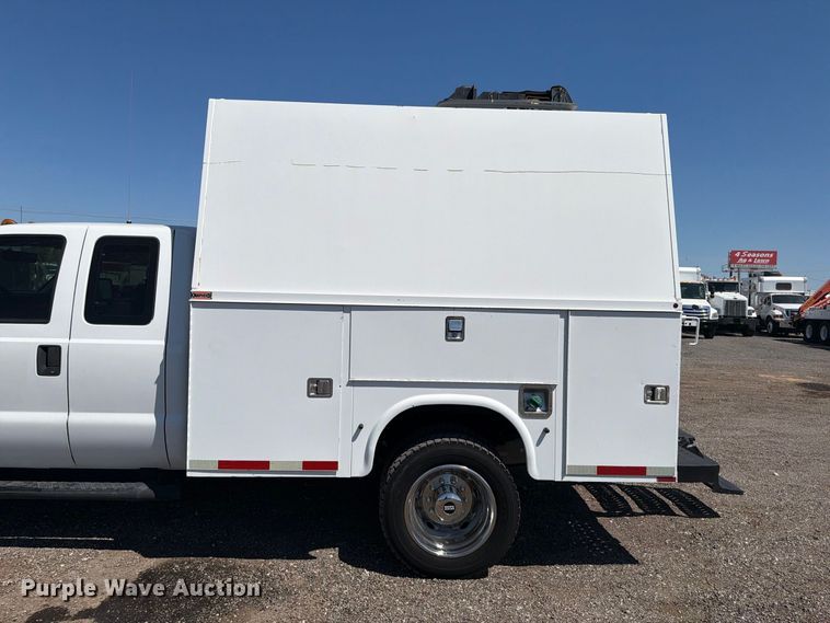image for item FB5112 2012 Ford F550 super duty utility / service truck