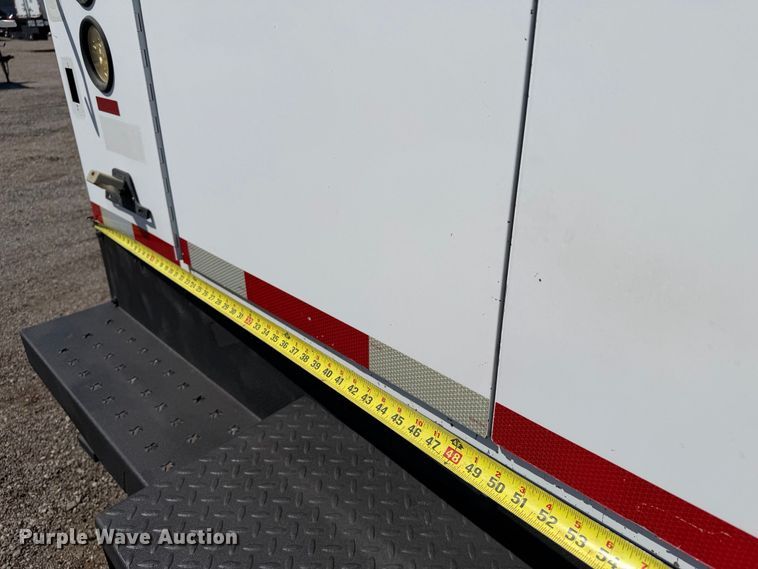 image for item FB5112 2012 Ford F550 super duty utility / service truck