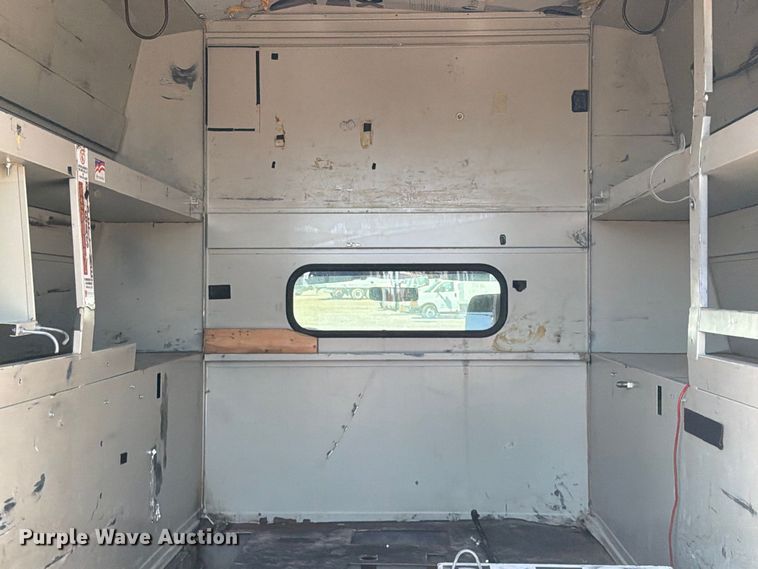 image for item FB5112 2012 Ford F550 super duty utility / service truck