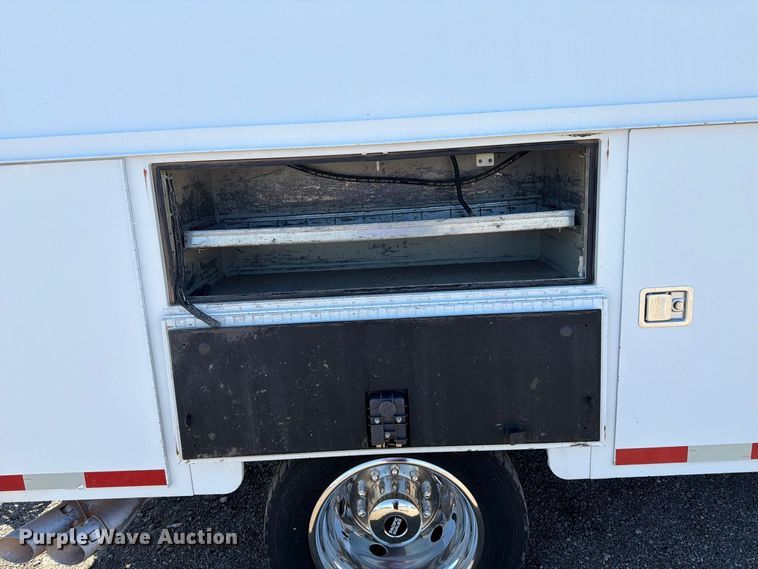 image for item FB5112 2012 Ford F550 super duty utility / service truck