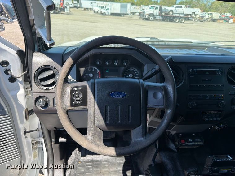 image for item FB5112 2012 Ford F550 super duty utility / service truck
