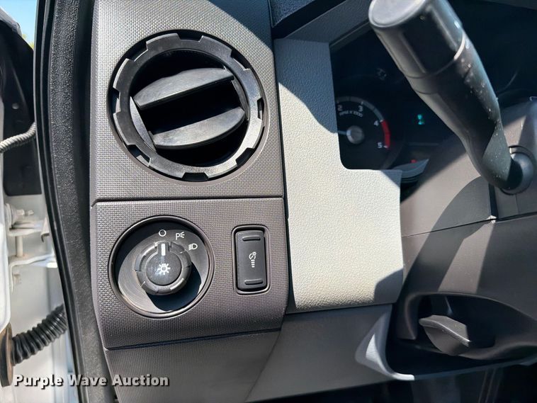 image for item FB5112 2012 Ford F550 super duty utility / service truck