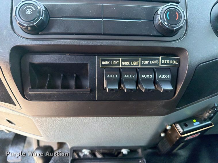 image for item FB5112 2012 Ford F550 super duty utility / service truck