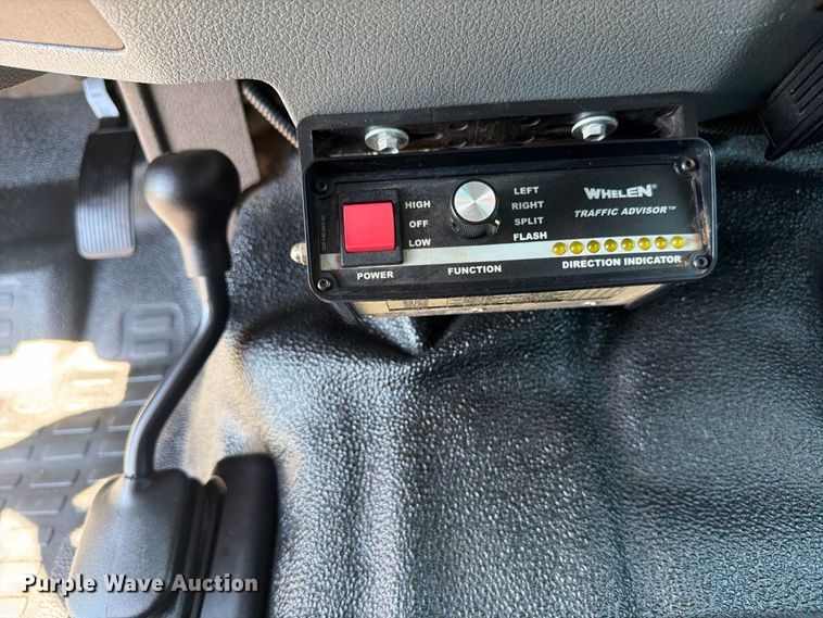 image for item FB5112 2012 Ford F550 super duty utility / service truck