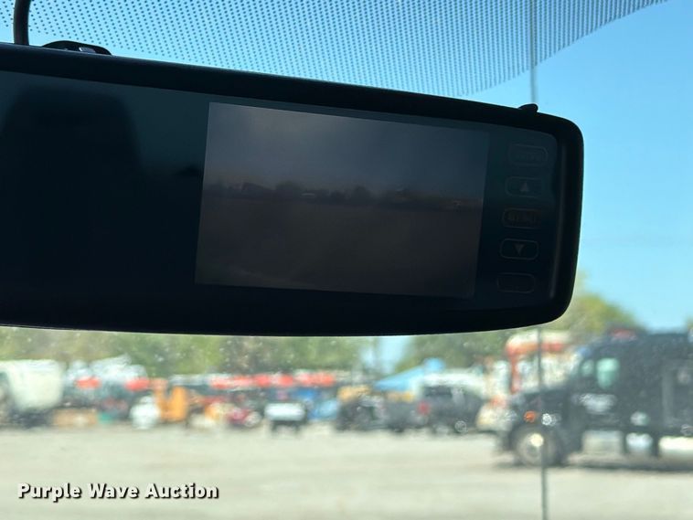 image for item FB5112 2012 Ford F550 super duty utility / service truck