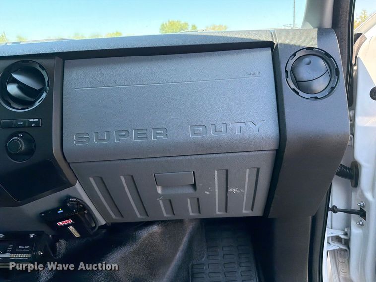 image for item FB5112 2012 Ford F550 super duty utility / service truck