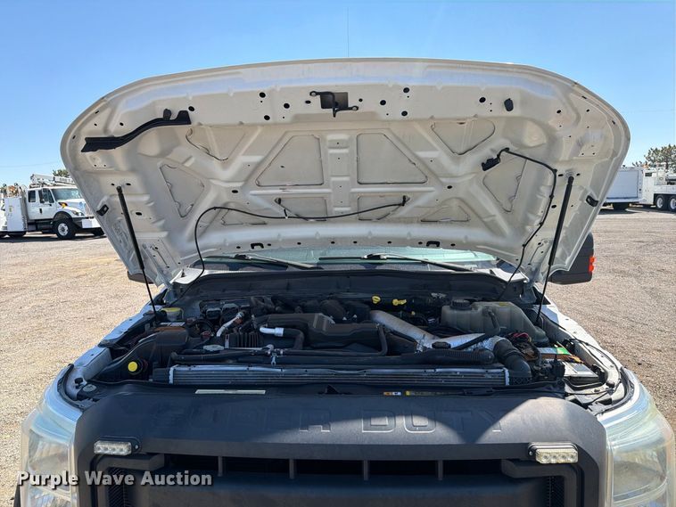 image for item FB5112 2012 Ford F550 super duty utility / service truck