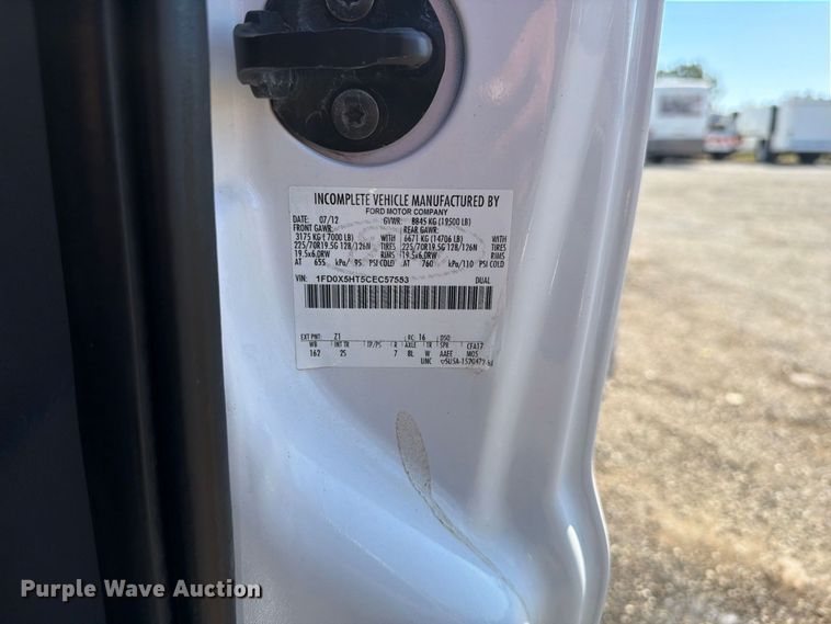 image for item FB5112 2012 Ford F550 super duty utility / service truck