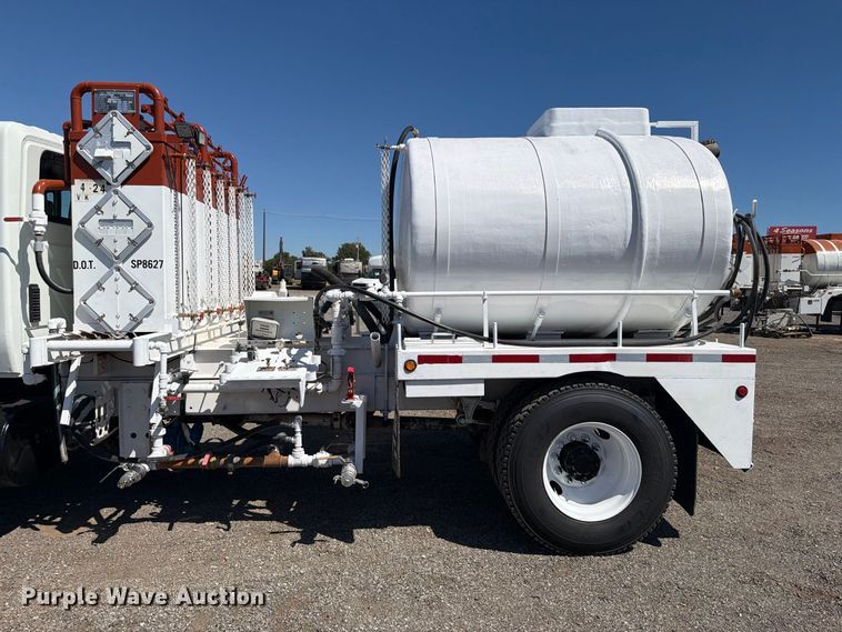 image for item FB5117 2010 International DuraStar 4400 oilfield acidizing pump truck