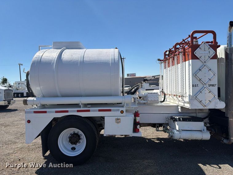image for item FB5117 2010 International DuraStar 4400 oilfield acidizing pump truck
