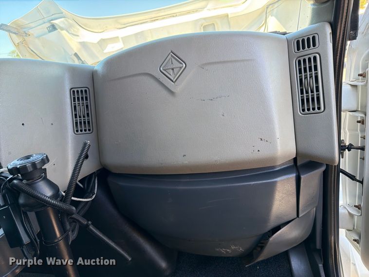 image for item FB5117 2010 International DuraStar 4400 oilfield acidizing pump truck