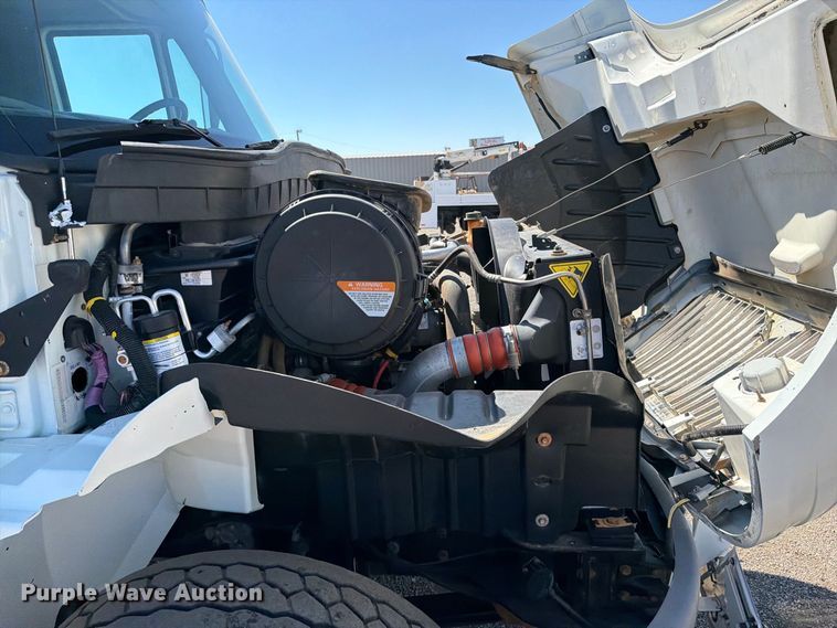 image for item FB5117 2010 International DuraStar 4400 oilfield acidizing pump truck
