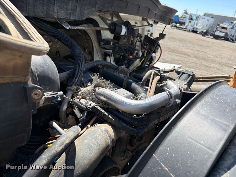 image for item FB5117 2010 International DuraStar 4400 oilfield acidizing pump truck