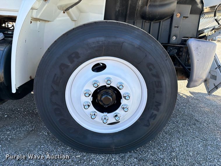 image for item FB5117 2010 International DuraStar 4400 oilfield acidizing pump truck