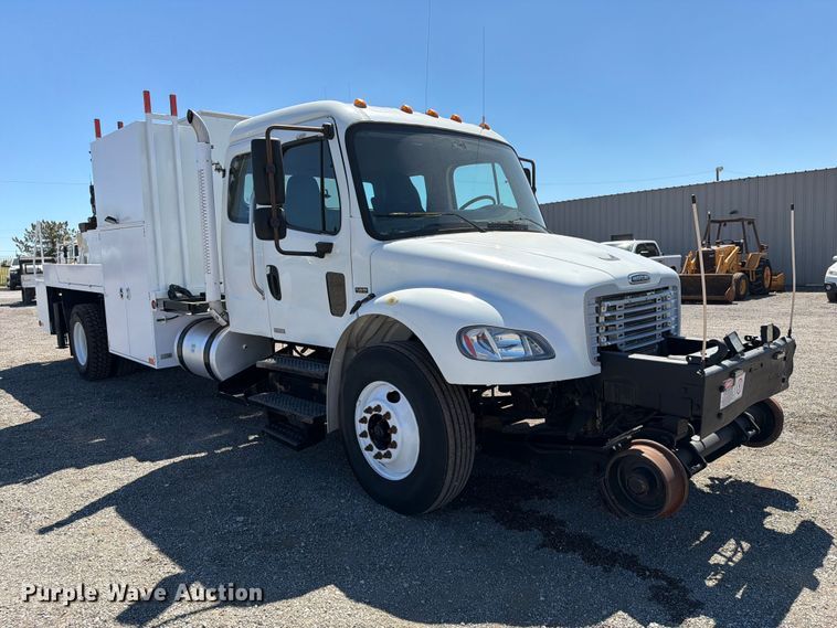image for item FB5120 2007 Freightliner Business Class M2 crane truck