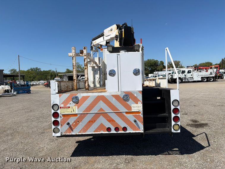 image for item FB5120 2007 Freightliner Business Class M2 crane truck