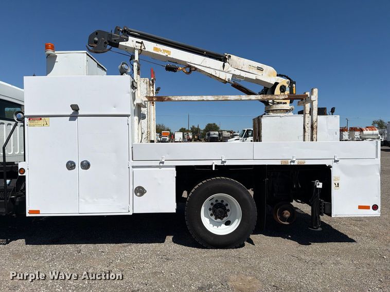 image for item FB5120 2007 Freightliner Business Class M2 crane truck