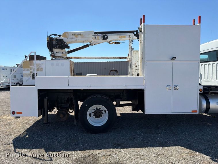image for item FB5120 2007 Freightliner Business Class M2 crane truck