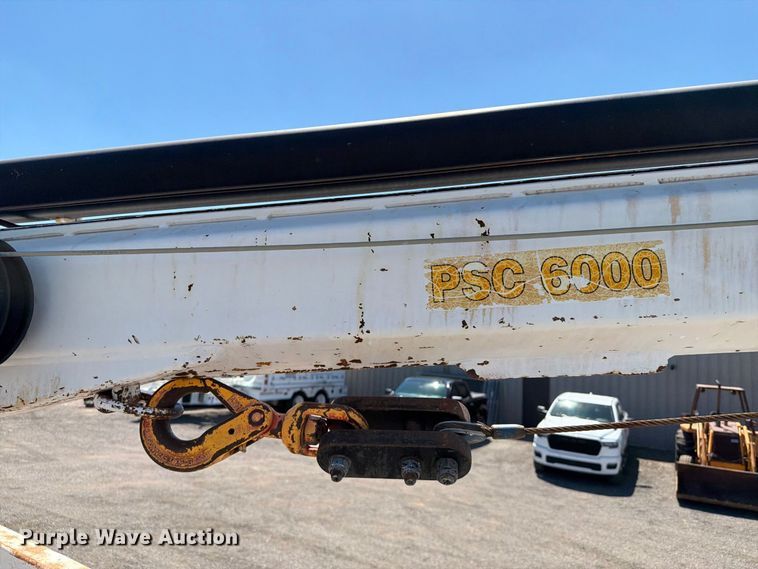 image for item FB5120 2007 Freightliner Business Class M2 crane truck