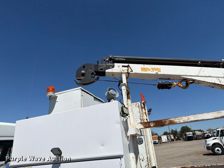 image for item FB5120 2007 Freightliner Business Class M2 crane truck