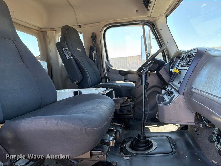 image for item FB5120 2007 Freightliner Business Class M2 crane truck