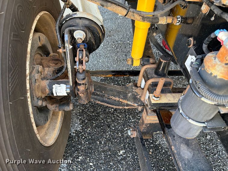 image for item FB5120 2007 Freightliner Business Class M2 crane truck
