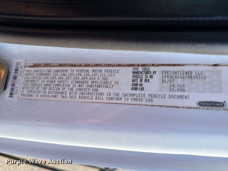 image for item FB5120 2007 Freightliner Business Class M2 crane truck