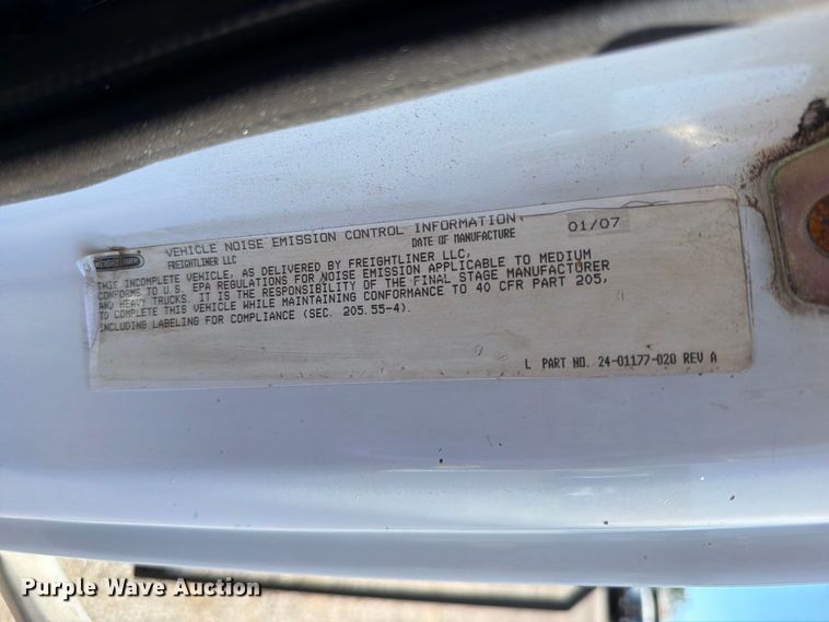 image for item FB5120 2007 Freightliner Business Class M2 crane truck