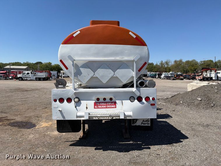 image for item FB5122 Oil acidizer tank bed