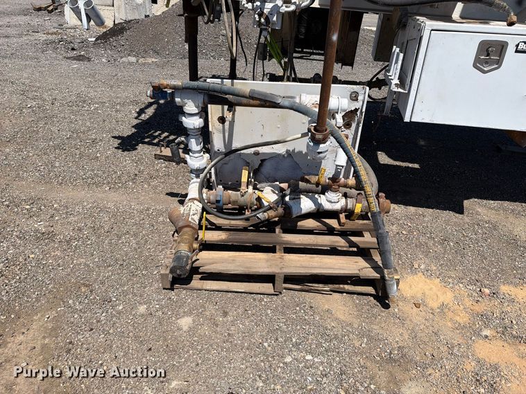 image for item FB5122 Oil acidizer tank bed