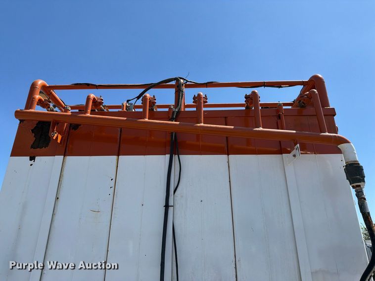 image for item FB5122 Oil acidizer tank bed