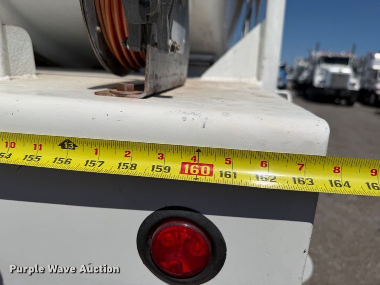 image for item FB5122 Oil acidizer tank bed