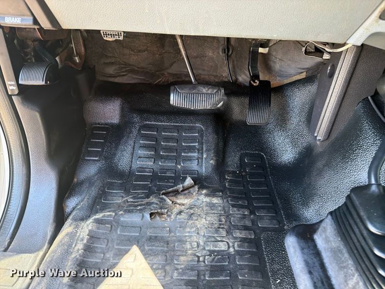 image for item FB5123 2011 Ford F-350 Super Duty Ext. Cab utility bed pickup truck